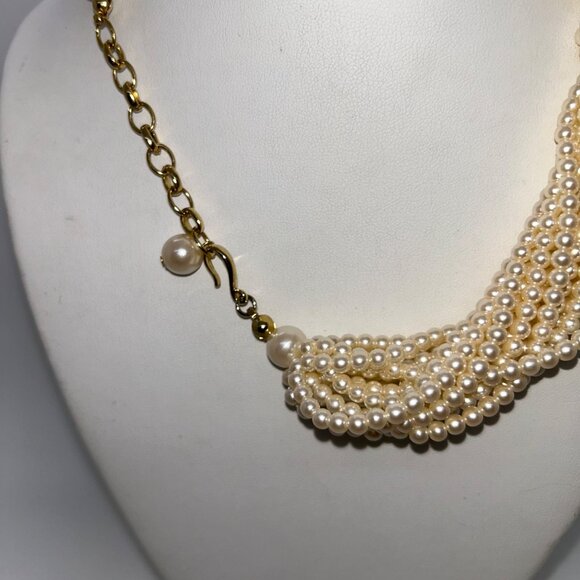 Vintage Faux Pearl Torsade Necklace With Ornate Gold-Tone Pendant & Rhinestones - Picture 10 of 14
